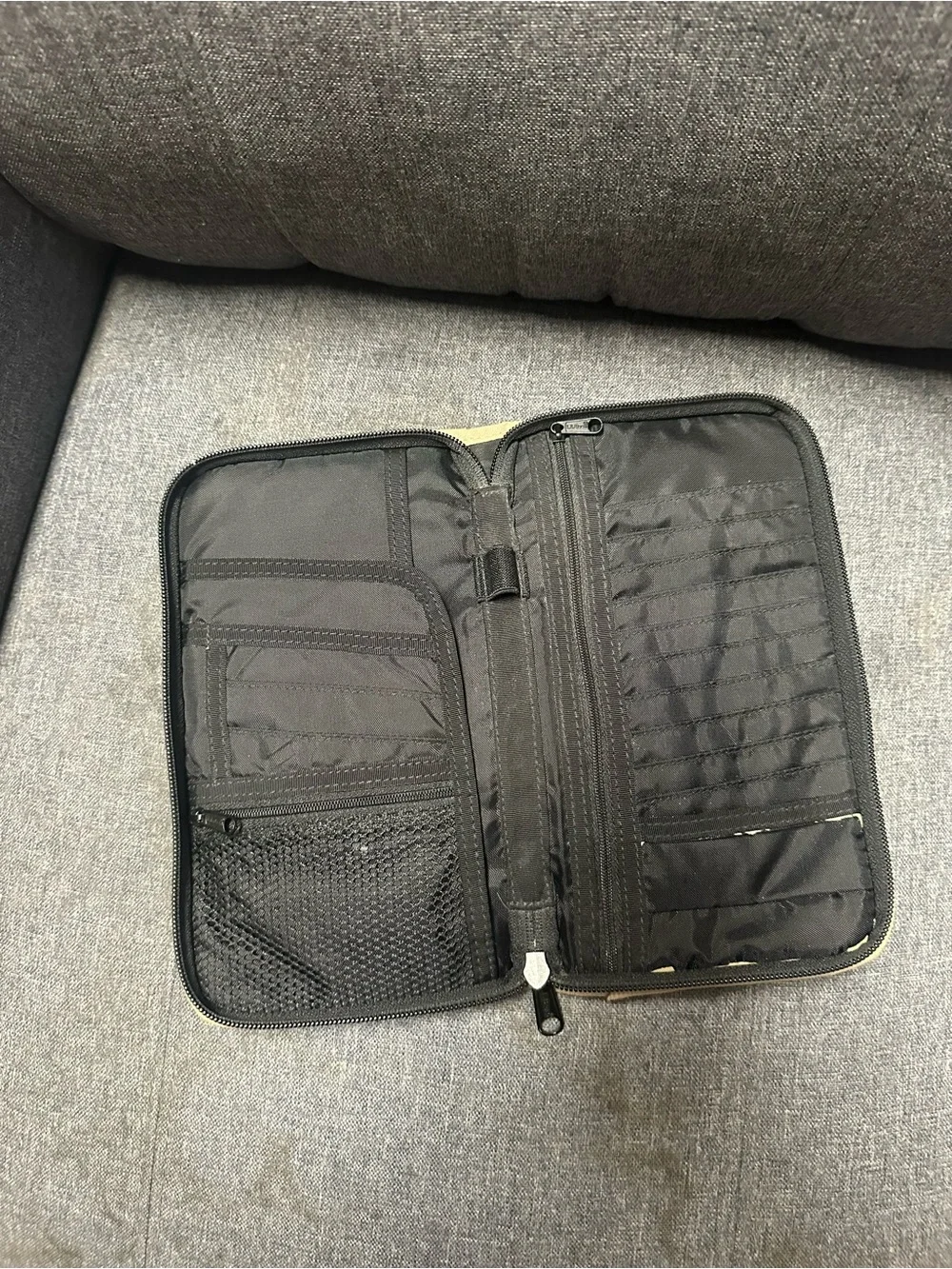 L.L. Bean Tan Nylon Passport ID Card Holder